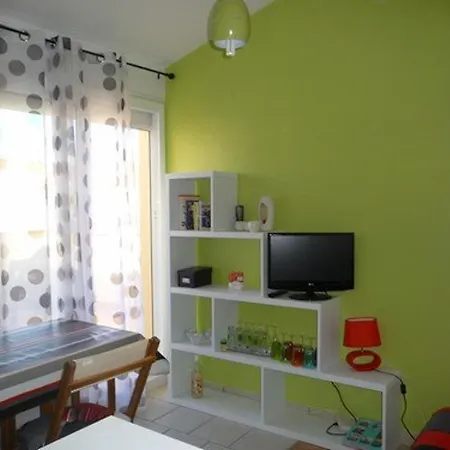 T2 Avec Terrasse, Parking, Proche Et Commerces - - Fr-1-782-40 Apartment Le Barcares