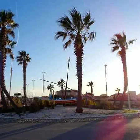 T2 Avec Terrasse, Parking, Proche Et Commerces - - Fr-1-782-40 Διαμέρισμα Le Barcarès