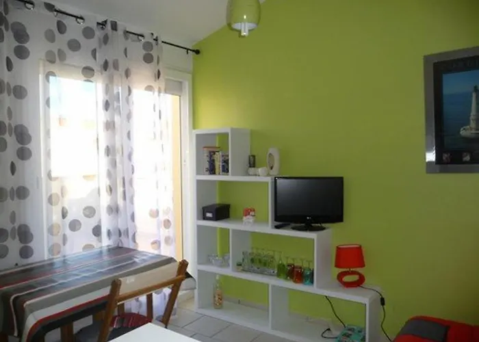 T2 Avec Terrasse, Parking, Proche Et Commerces - - Fr-1-782-40 Lägenhet Le Barcarès